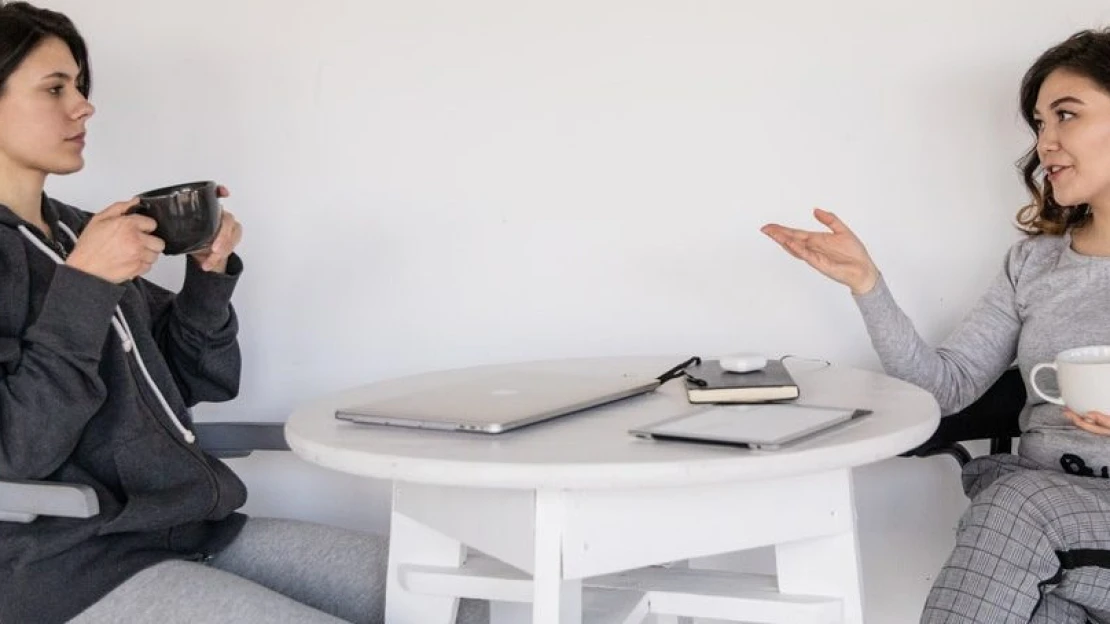 Aj vy máte problém nájsť správne slová? 6 fráz, ktoré vám pomôžu lepšie komunikovať