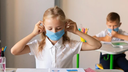 Gröhling o návrate detí do školy: Rúška zostávajú povinné, testovanie bude dobrovoľné