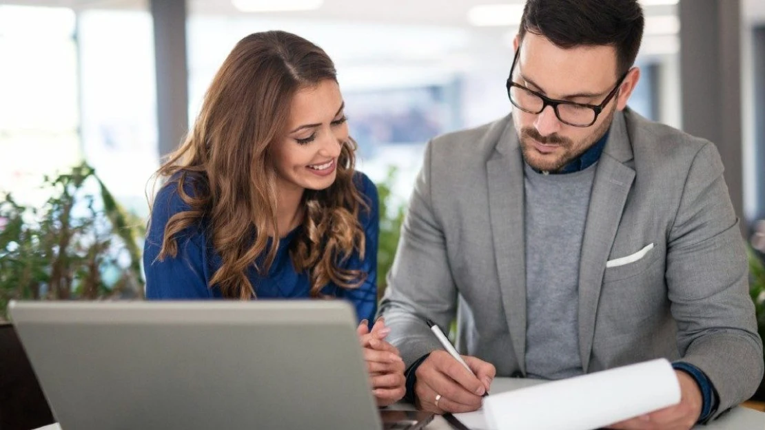 Aj inteligentní ľudia niekedy konajú hlúpo. 8 najčastejších dôvodov, pre ktoré strácajú hlavu