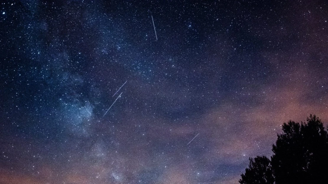 Meteorická sprcha dnes večer vrcholí. Čo treba urobiť, aby ste uvideli veľa Perzeíd?