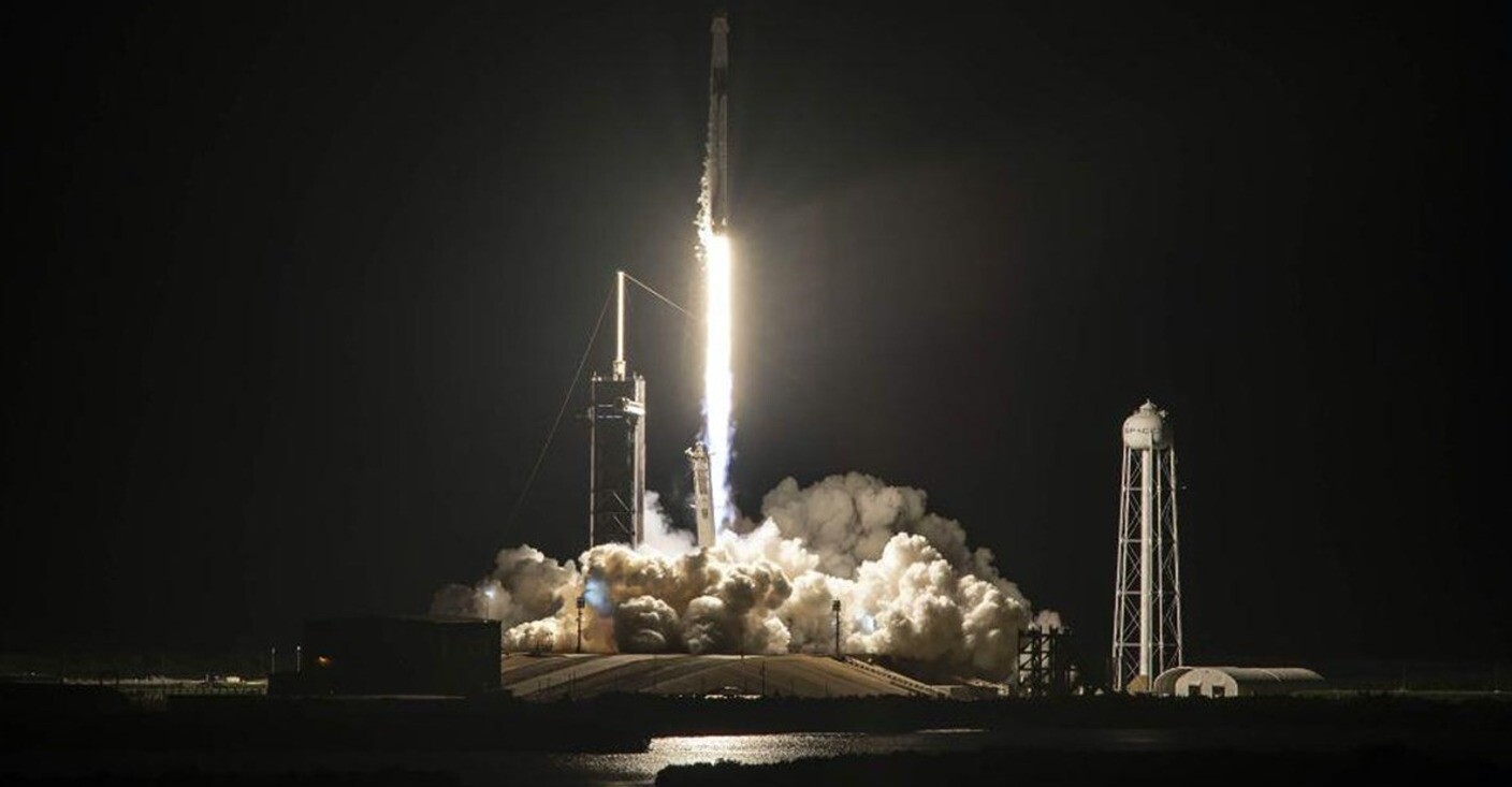 Tri dni vo vesmíre. Z Floridy odštartovala Muskova raketa so 4 vesmírnymi turistami
