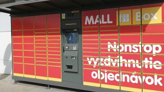 Mall do poľských rúk? O skupinu prejavila záujem internetová skupina Allegro