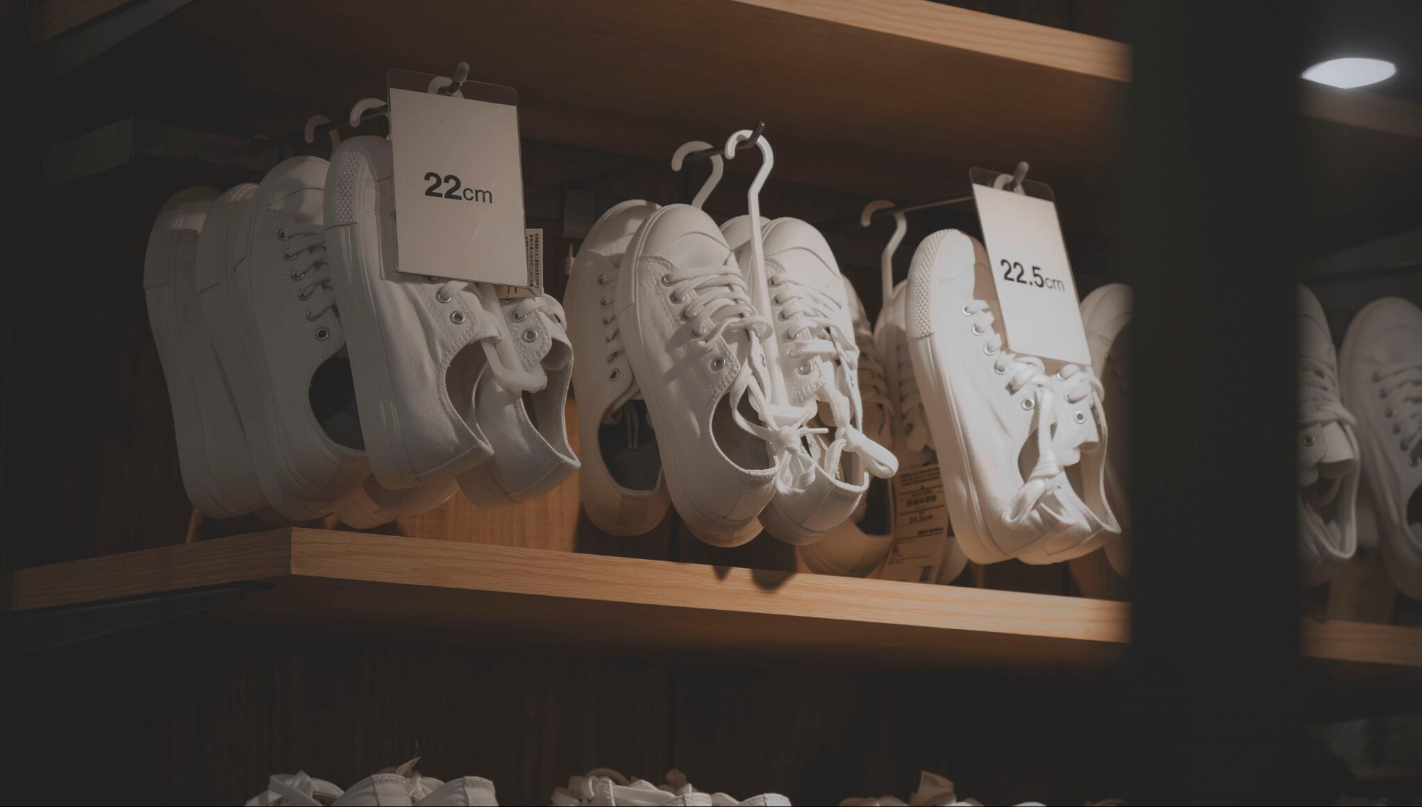 Vianoce bez tenisiek? Nike aj Adidas drví výpadok tovární vo Vietname