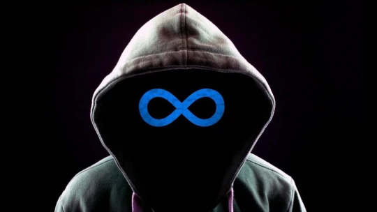 Facebook odstránil falošné účty o Ukrajine a varoval pred hackermi