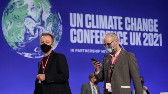 Klimatický summit skončil kompromisom. Uhlie sa má iba „utlmovať“, nie „vyradiť“