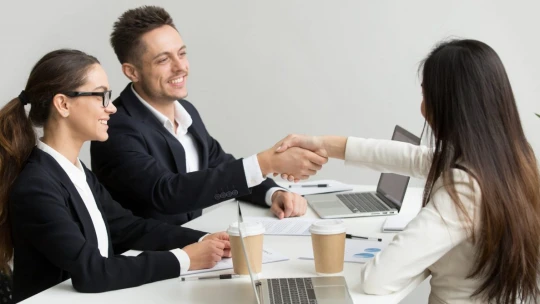 10 „otrepaných“ otázok na pohovoroch: Ako na ne odpovedať, aby si vás zapamätali?