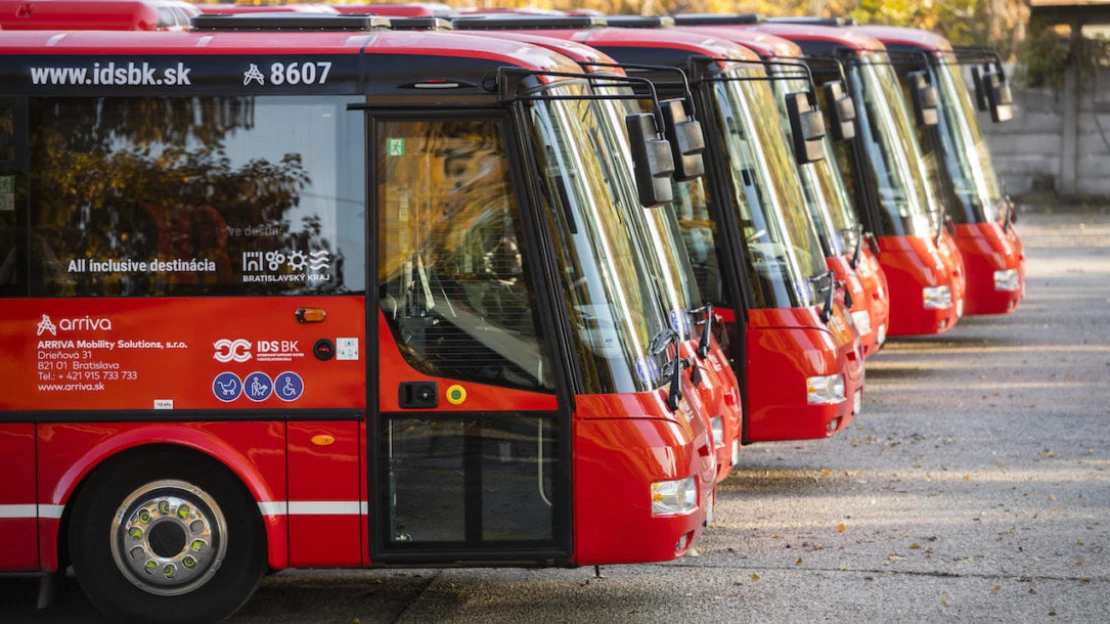 Autobusová stanica Nivy má problém. Týždenne príde o 670 spojov a ročne o stovky tisíc eur