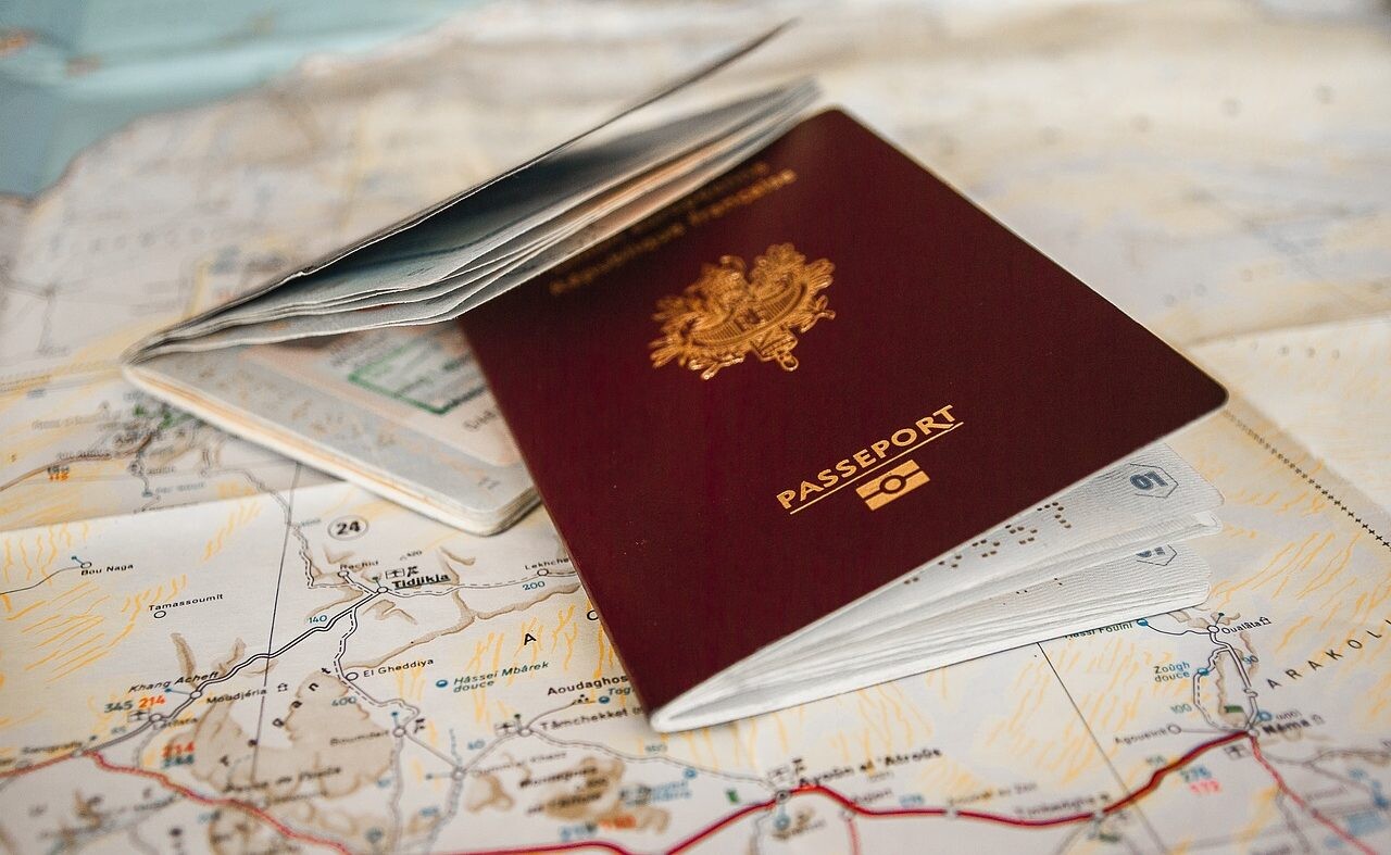Slovenský pas patrí medzi najsilnejšie na svete. Koľko krajín môžeme precestovať bez víz?