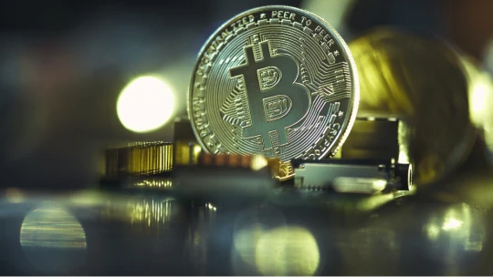 Dolár nie, radšej bitcoin. Rusko zvažuje, že by za energie prijímalo aj kryptomenu