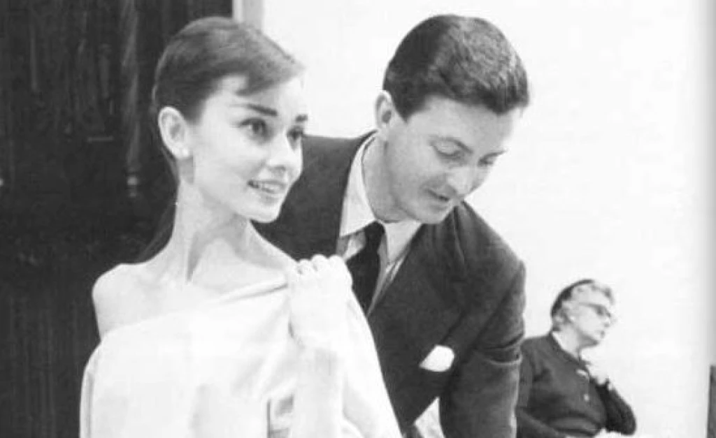 Hubert de Givenchy. Aristokrat, ktorý stvoril štýl aj kúzlo Audrey Hepburn