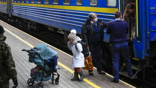 Vo vlakoch bude bezplatná preprava pre občanov Ukrajiny. VVS ponúka ubytovacie kapacity