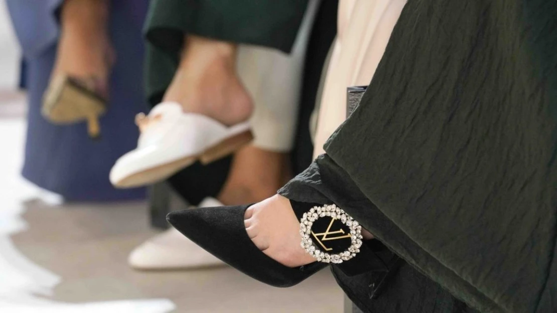 Vojna v móde: výrobcovia luxusného tovaru čelia kritike a strácajú ruský trh