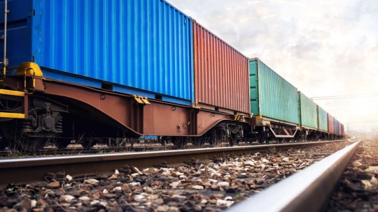 Vlani sme cestovali o tretinu viac. Nákladná doprava však poklesla