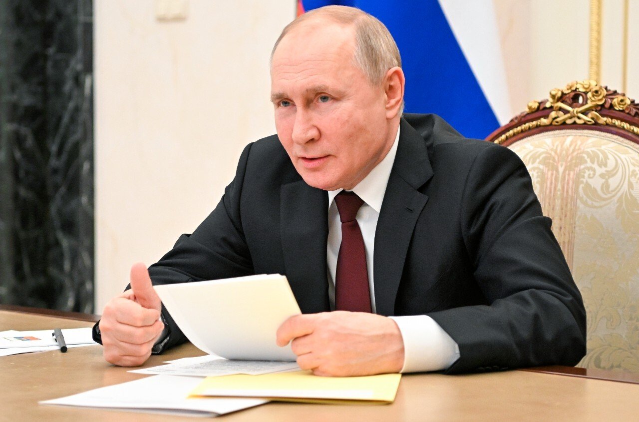 Putin podpísal dekrét: Zahraniční odberatelia musia platiť za ruský plyn v rubľoch