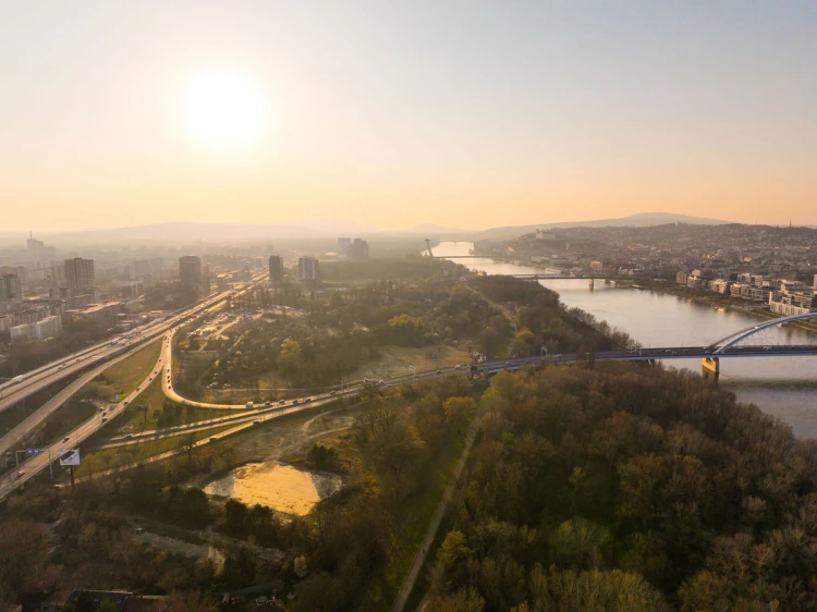 Penta hľadá architekta na projekt pri južnom brehu Dunaja. Vyzve aj ateliér Zahy Hadid_2