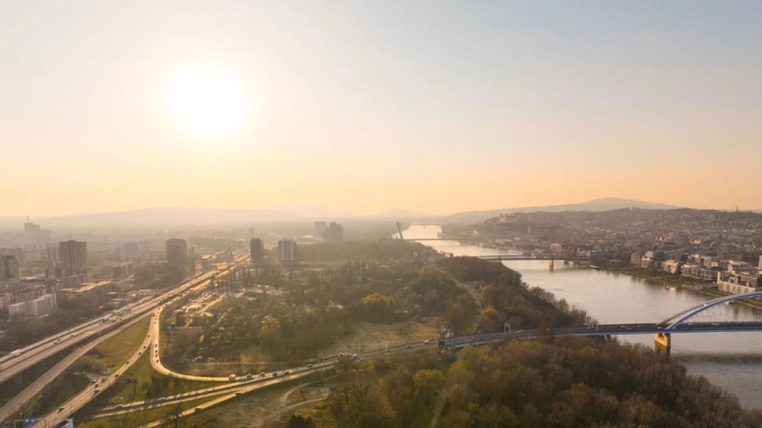 Penta hľadá architekta na projekt pri južnom brehu Dunaja. Vyzve aj ateliér Zahy Hadid