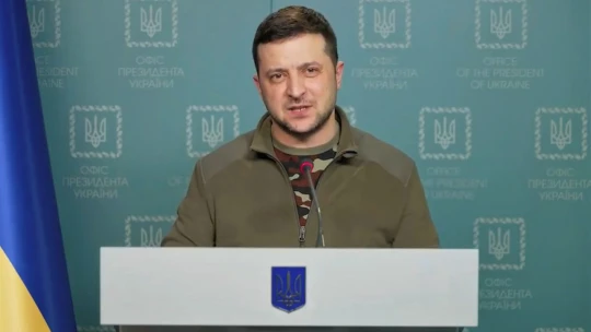 Obnovením tranzitu plynu cez Ukrajinu reaguje Zelenskyj na kroky USA a Maďarska, hovorí analytik