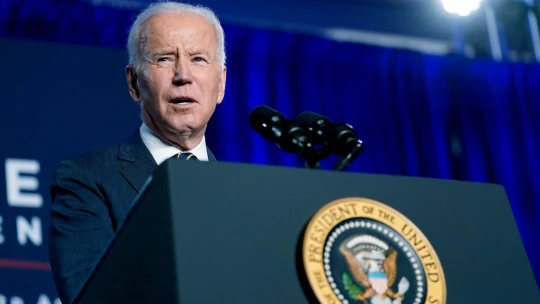 Americkí boháči si priplatia. Biden v rozpočte na budúci rok počíta s vyšším zdanením