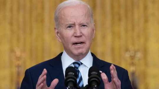 USA zakážu dovoz ruskej ropy, zemného plynu a uhlia, informoval prezident Biden