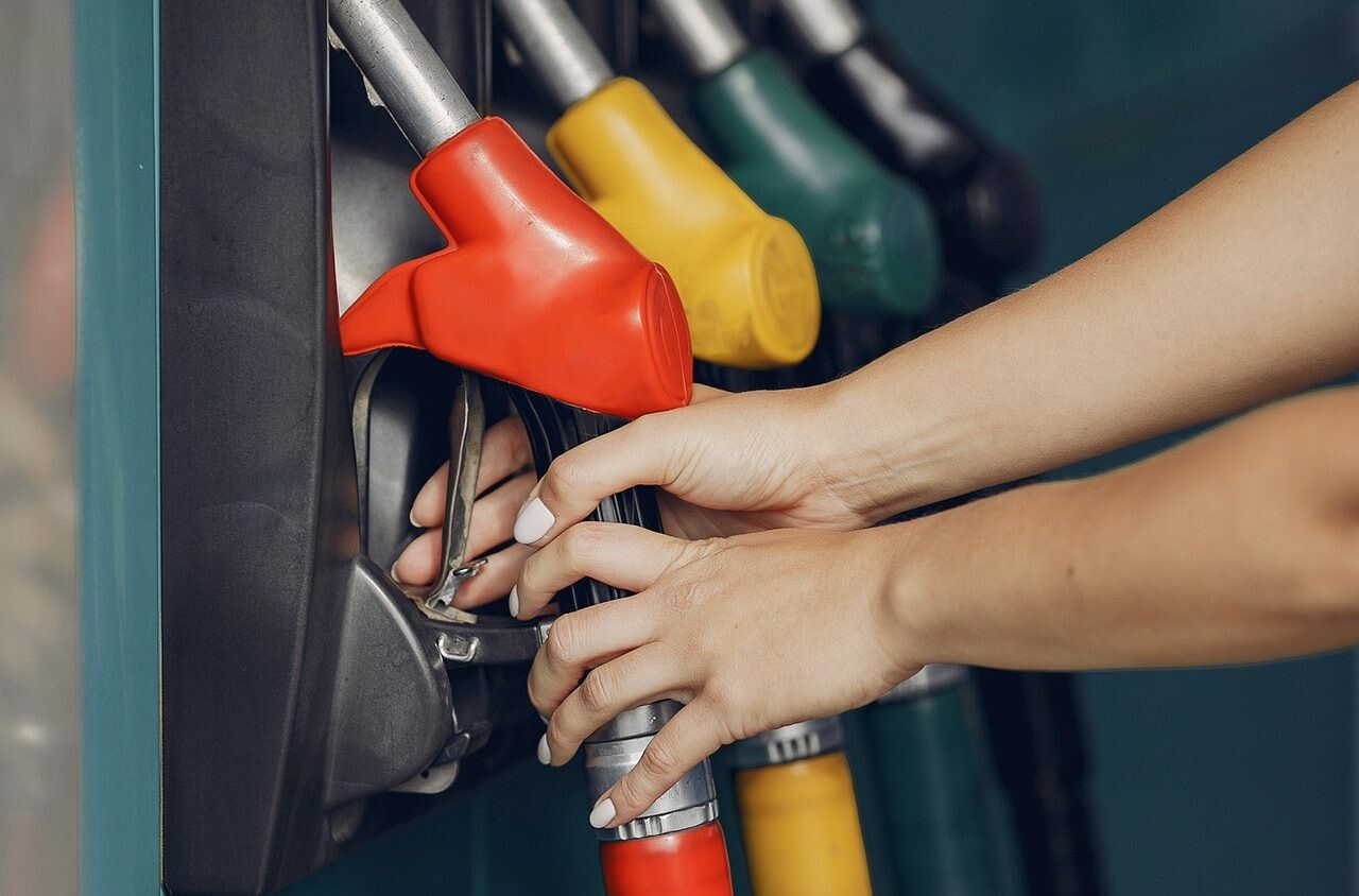 Aký bude vývoj cien benzínu? Prečítajte si názory troch slovenských analytikov