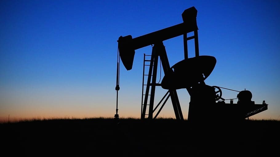 Ceny ropy koncom týždňa klesli. Prepadli sa zhruba o 10 percent