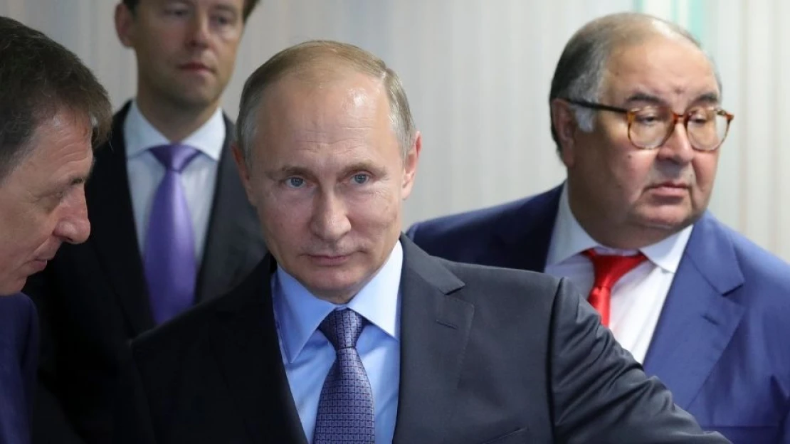 Ako sa vyhnúť sankciám? Ruskí miliardári si majetok poistili viacerými spôsobmi