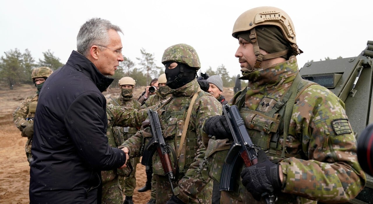 Na Slovensko príde 2100 vojakov NATO, ich prítomnosť schválil parlament