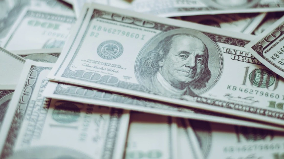 Inflácia v USA sa v októbri spomalila. To zlepšilo náladu na trhoch a akcie posilnili