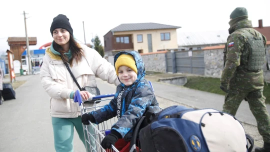 Ako Slováci pomáhajú ukrajinským deťom? Vzdelávacou apkou, rozprávkami aj spoločnosťou