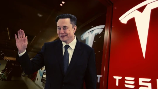 Musk oznámil manažérom, že Tesla musí prepustiť desať percent ľudí