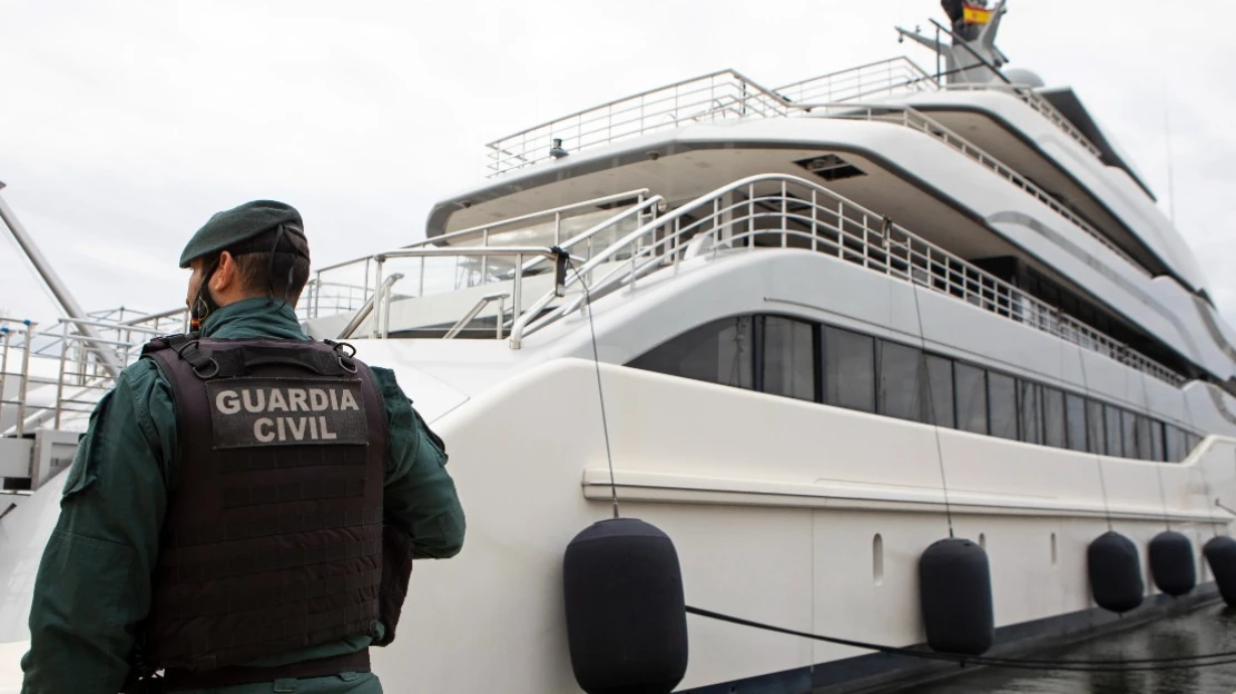 Luxusnú jachtu oligarchu Vekselberga zhabala španielska polícia s pomocou FBI