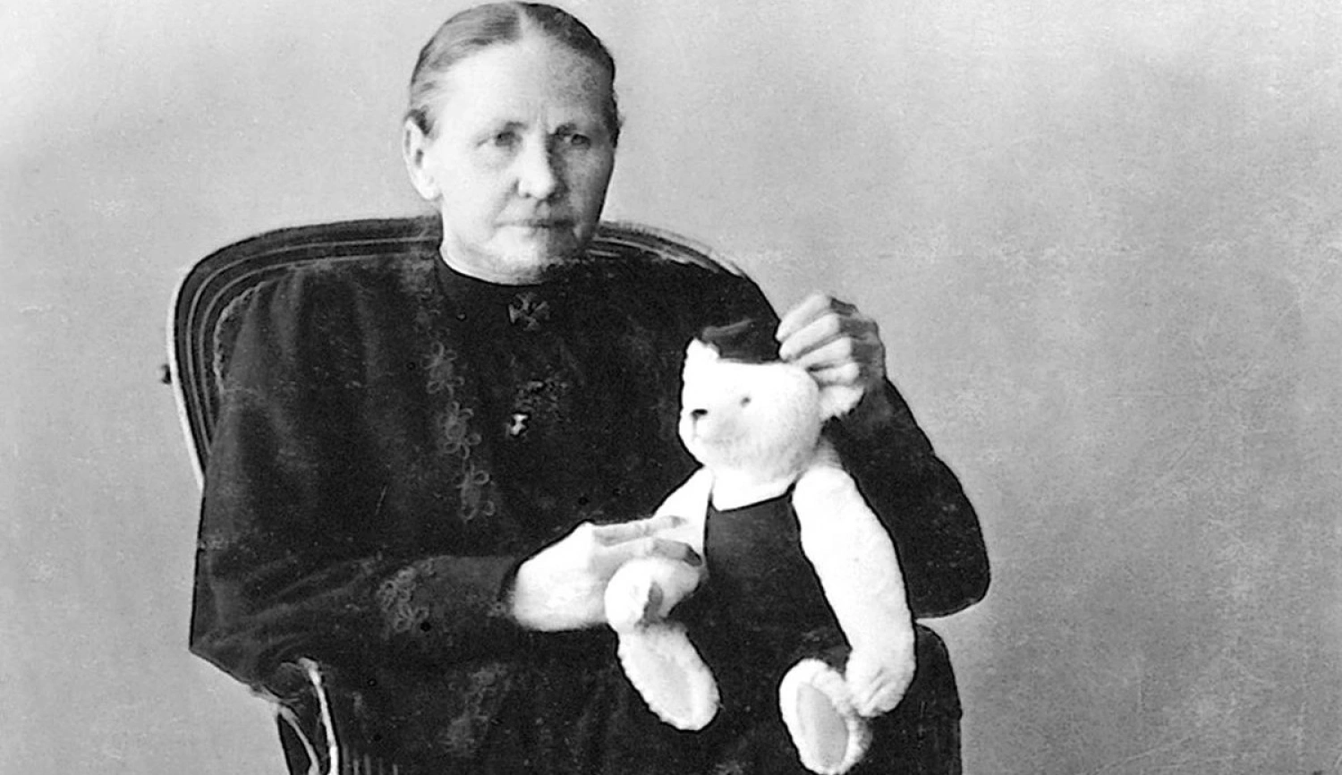 Teddy bear oslavuje 120 rokov. Margarete Steiff dala svojej hračke odvahu snívať
