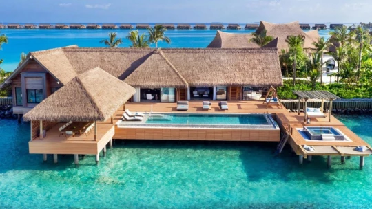 Kam na dovolenku? Toto sú najlepšie hotely a reštaurácie roka 2022 podľa Forbesu