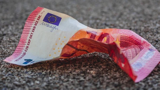 Mesačná inflácia klesá piaty mesiac po sebe. Ceny sú stále o takmer 10 percent vyššie ako pred rokom