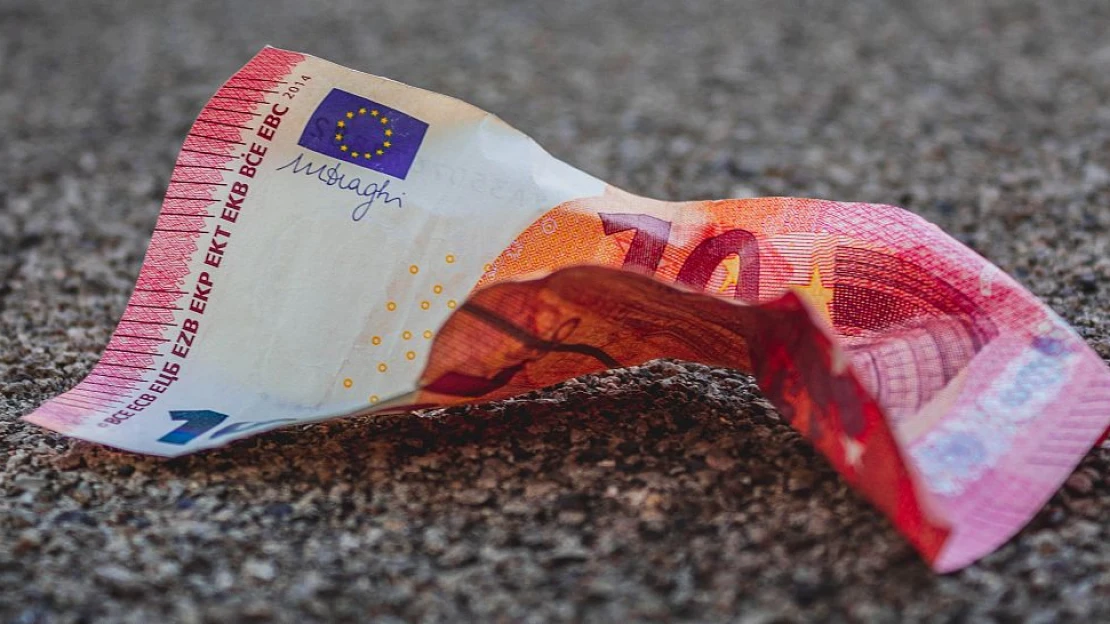 Mesačná inflácia klesá piaty mesiac po sebe. Ceny sú stále o takmer 10 percent vyššie ako pred rokom