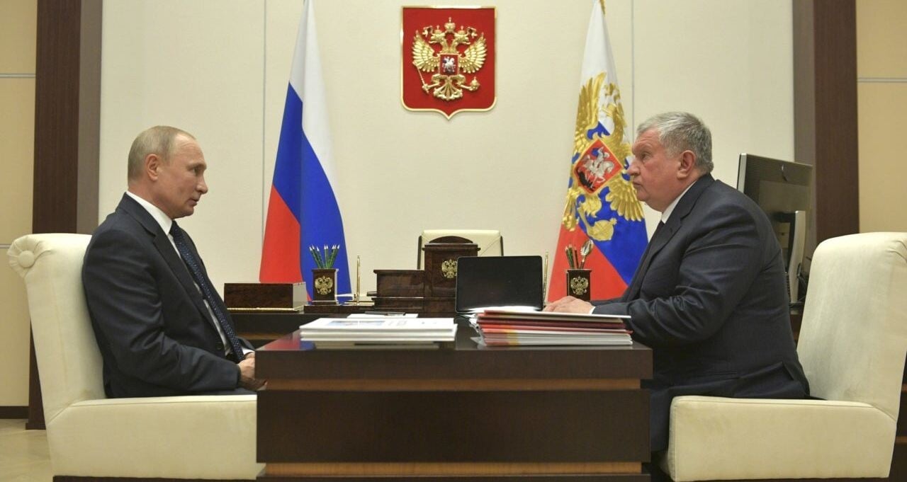 Ruské médiá ho nazývajú Darth Vader. Aký bohatý je Igor Sečin, pravá ruka Putina?