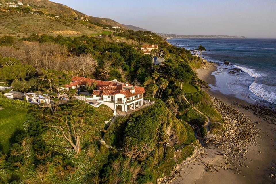 Chceli by ste luxusnú vilu na útese? V tejto bývala Cindy Crawford