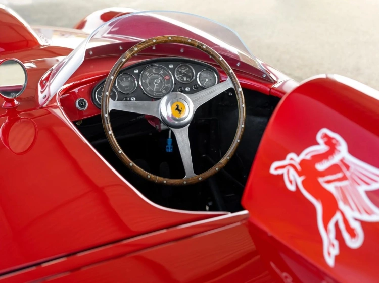 Podľa Enza Ferrariho jeho najlepšie auto. Teraz sa môže predať za 30 miliónov_3