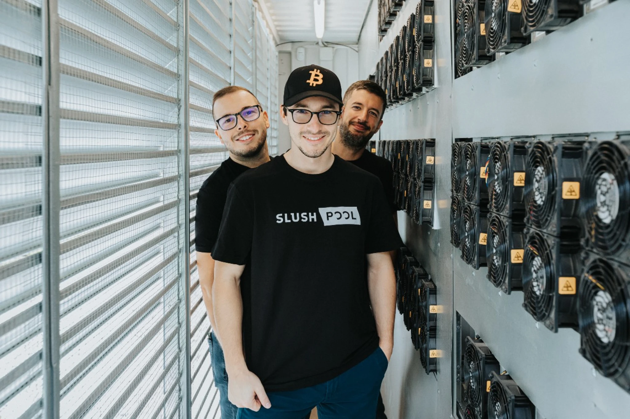 Slováci expandujú v ťažbe bitcoinu. Z Oravy sa presunuli do Paraguaja a  Etiópie - Forbes