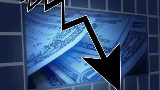 Inflácia úraduje. Dow klesol o viac ako 700 bodov, S&#038;P 500 sa prepadá do medvedieho trhu