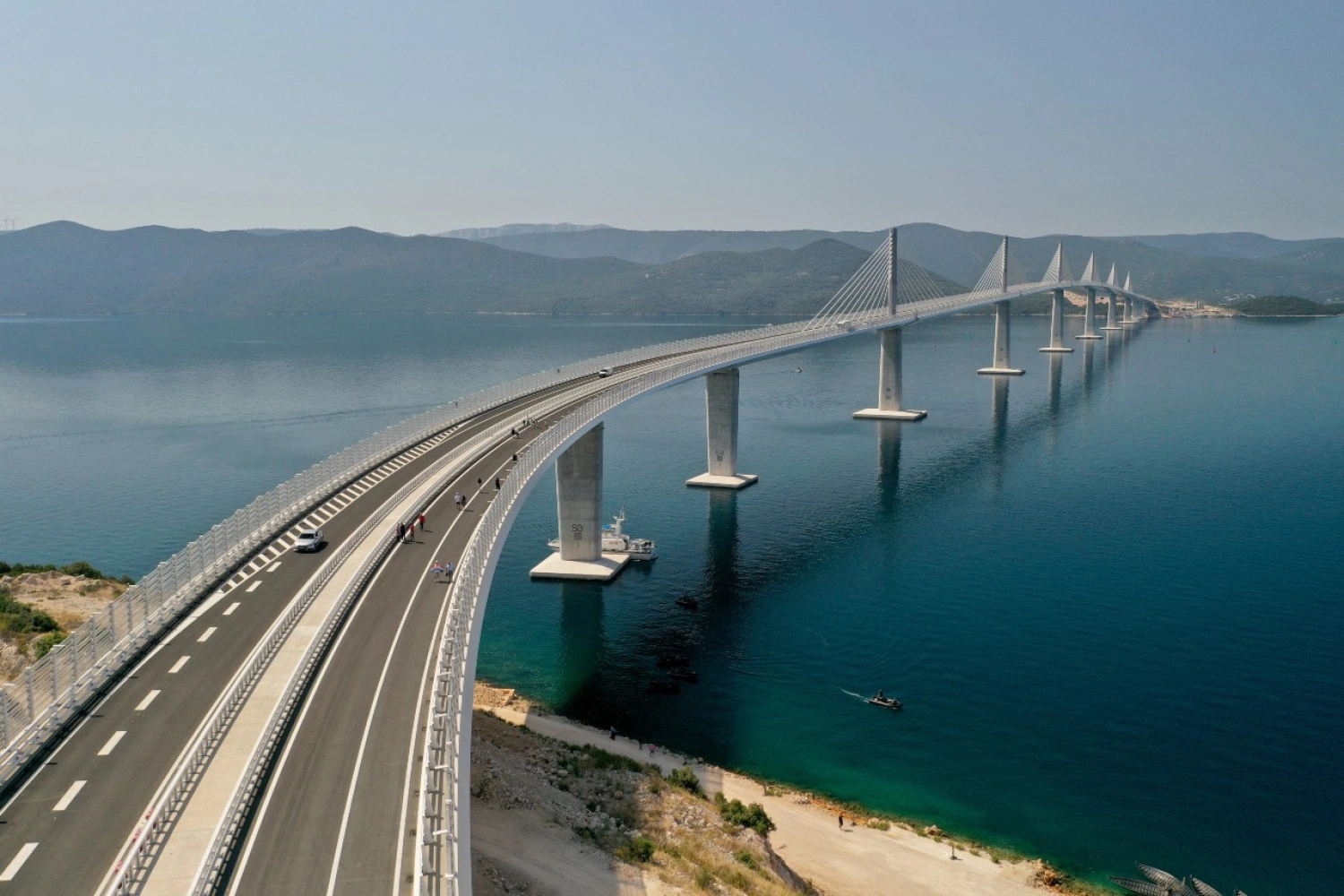 Chystáte sa autom do Dubrovníka? Vďaka Peljašackému mostu môžete obísť Bosnu