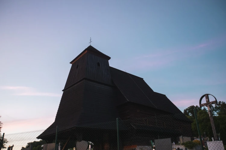 Hory, tradičné dobroty a bývanie v kaštieli. Kam sa vybrať na strednom Slovensku?_2