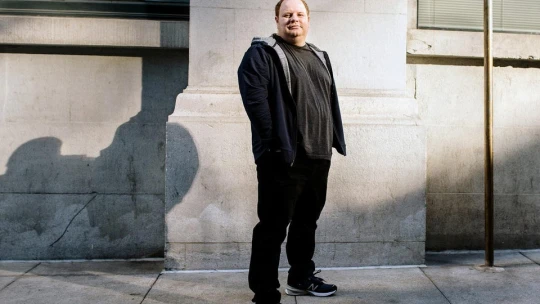 Ako CEO miliardového startupu tvrdo narazil. Pozviechal sa a teraz je sám miliardárom