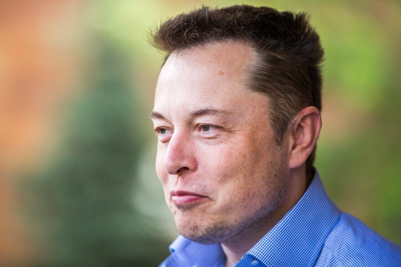 Trolujú aj Elona Muska. Twitter zaplavili falošné účty