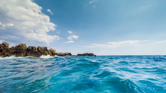 Záujem o letenky nikdy nebol vyšší. Dovolenkárov nezastavili ani vysoké ceny
