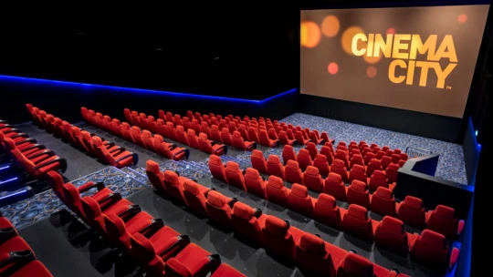 Reťazec kín Cineworld, ktorý pôsobí aj na Slovensku, sa údajne chystá vyhlásiť bankrot