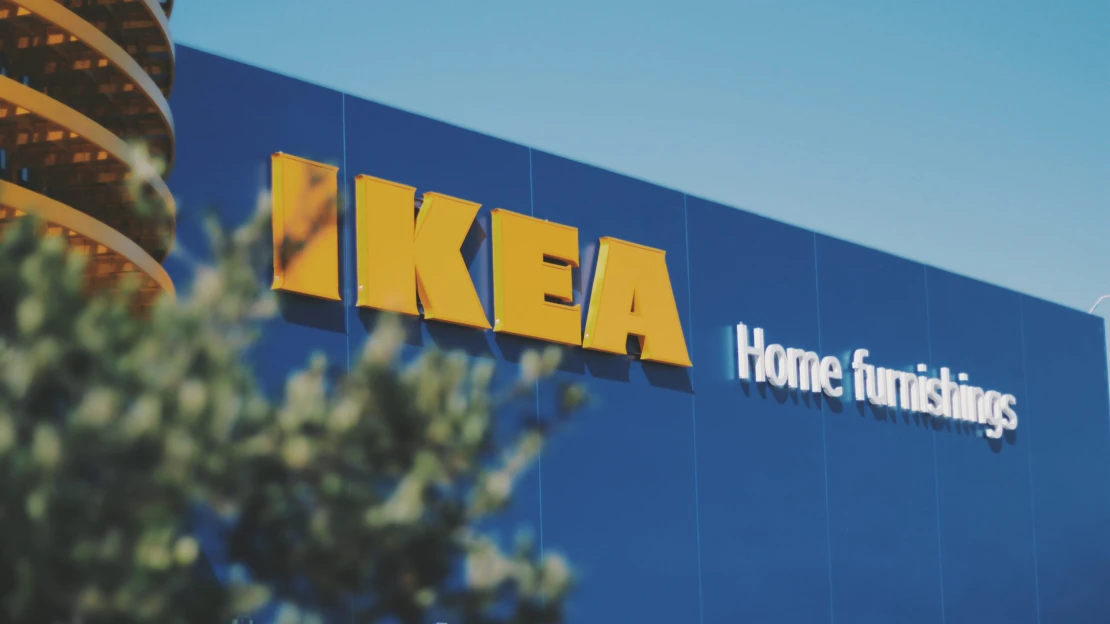 Rusi nakupujú posledný tovar z H&M a Ikea. Tie čistia sklady pred odchodom z krajiny