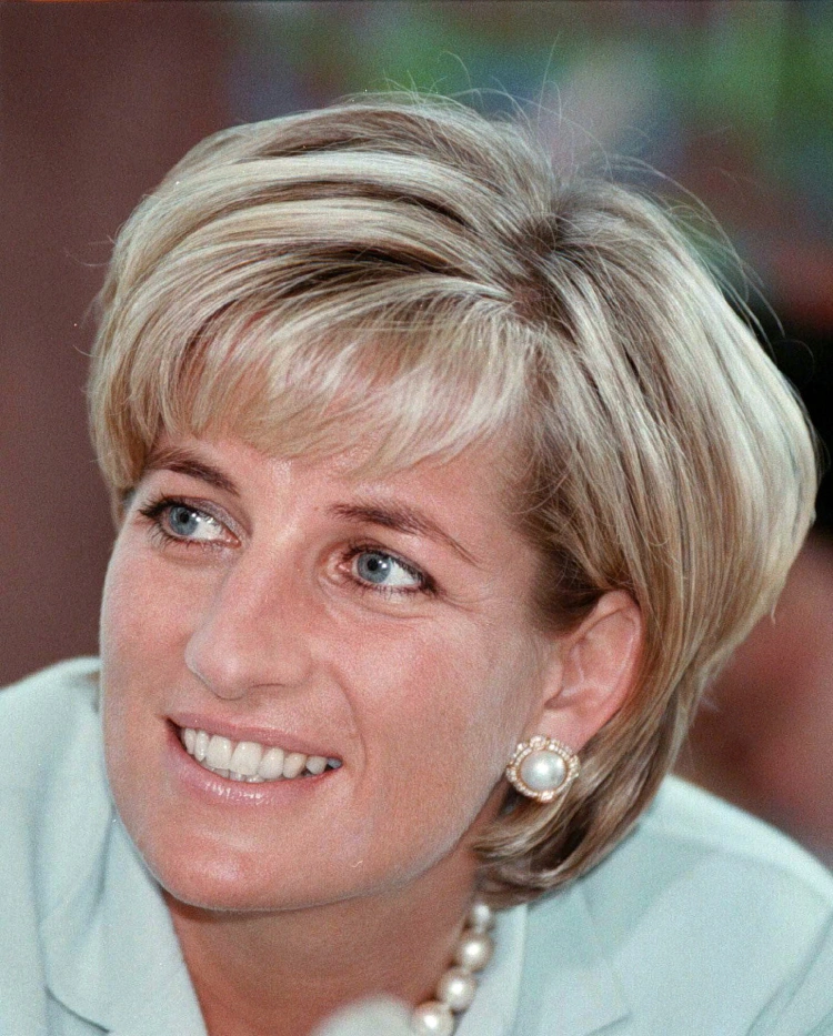 Pred 25 rokmi nás opustila princezná Diana. Ikona, ktorú dodnes obdivuje celý svet_15