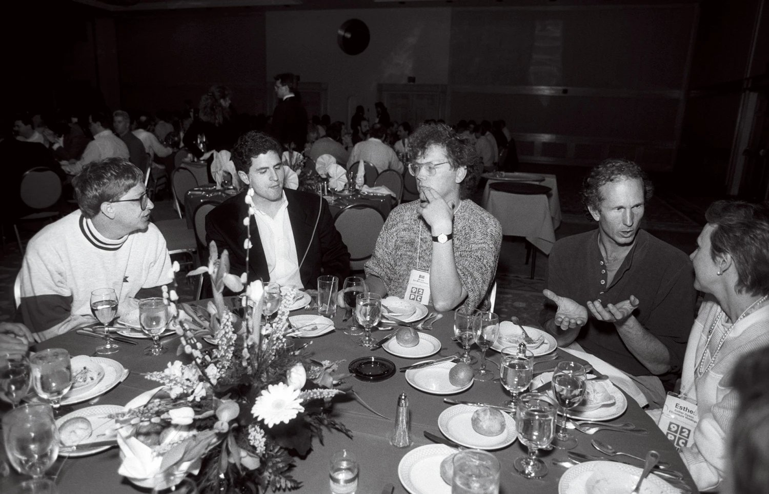 Na fotke z roku 1992 zázračné deti IT: zľava Bill Gates, Michael Dell, Bill Joy, Doyne Farmer a Esther Dyson
