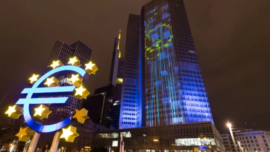 ECB zvýšila sadzbu na 0,75 %. Potvrdila svoje odhodlanie bojovať s infláciou